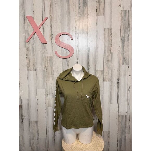 Victoria’s Secret green sweater cropped - Picture 1 of 9